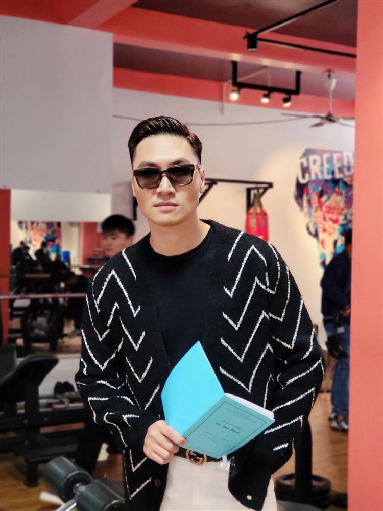 Mạnh Trường khi làm bố bỉm khác hẳn lúc lên truyền hình-3