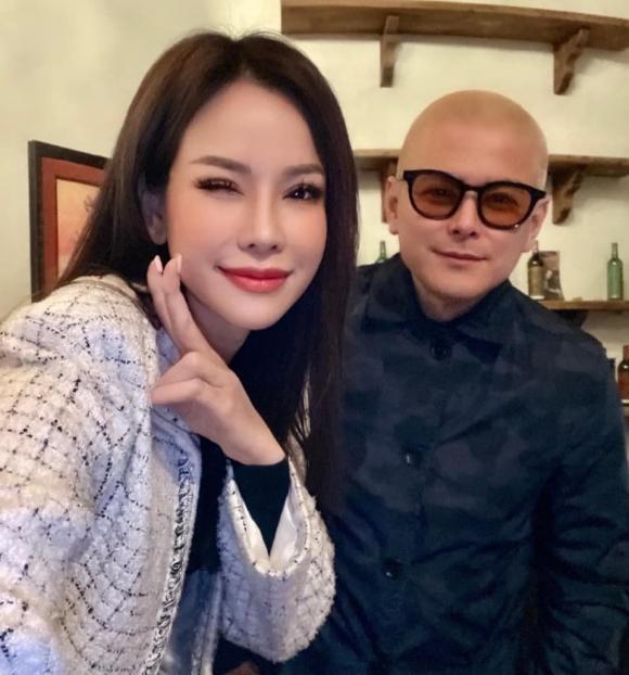 Lộ diện bên vợ siêu mẫu, không nhận ra con trai tỷ phú Hoàng Kiều-1