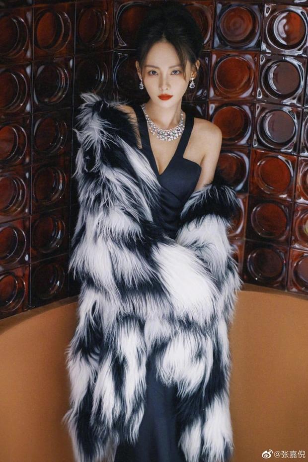 Trương Gia Nghê xuất hiện cực quyến rũ sau khi bị chồng cắm sừng-3