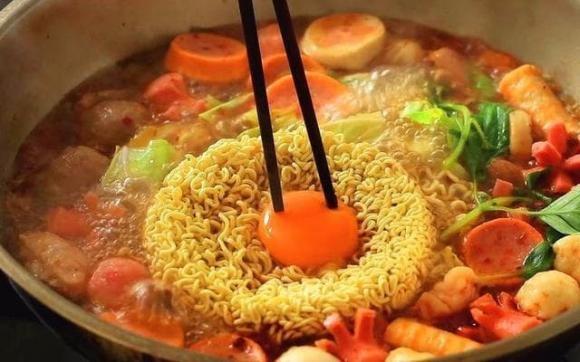 Mì ăn liền chứa đầy chất bảo quản, cần 32 ngày để giải độc?-2