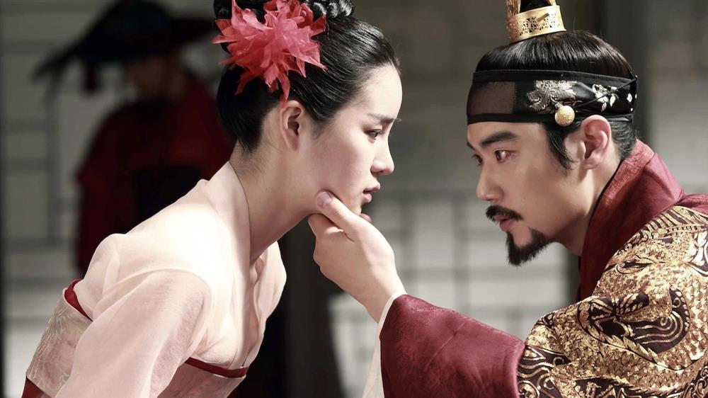 Seoul Phi Vụ Triệu Đô: Nữ hoàng cảnh nóng, đóng cùng Song Hye Kyo-3