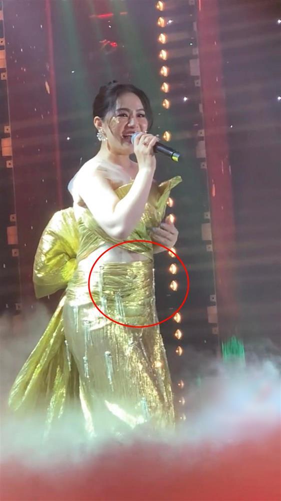 Lương Bích Hữu lộ loạt ảnh bụng to nghi mang thai lần 2-1