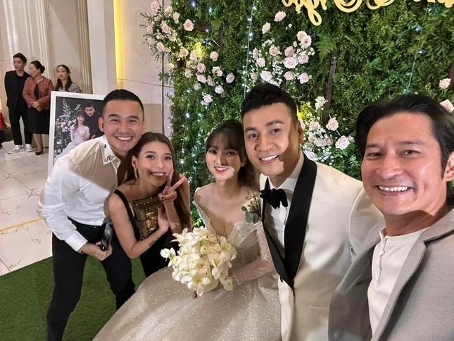 Lễ cưới diễn viên Ngọc Thuận và vợ kém 17 tuổi-2