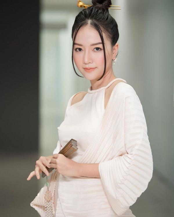 Mỹ nhân phản diện phim Việt được yêu thích: Diễn vai quần chúng với cát xê vài chục nghìn-7