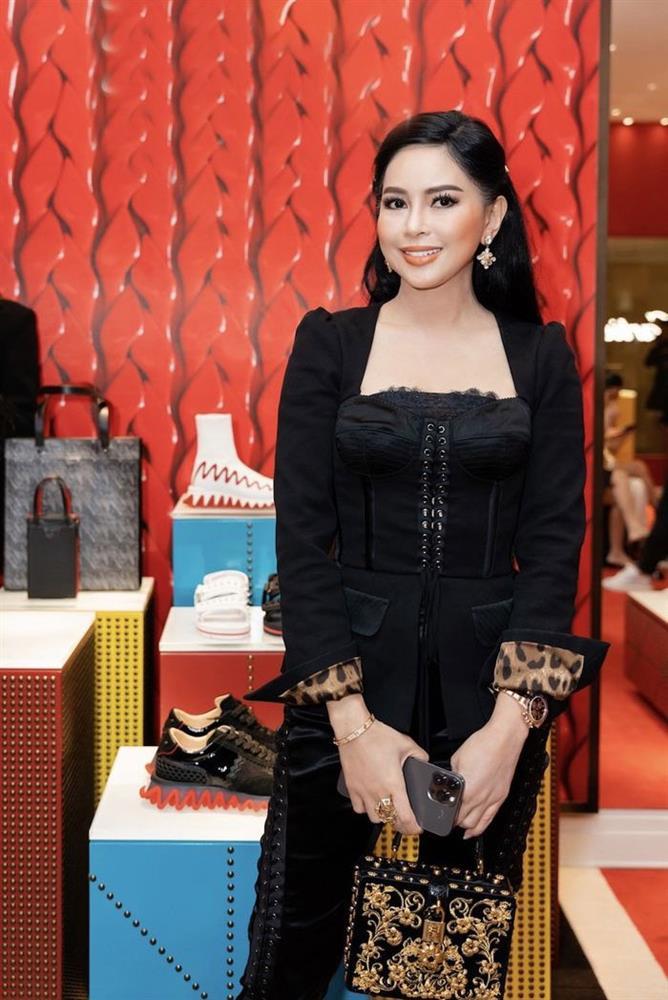 Ngỡ ngàng ngoại hình của mẹ rich kid Tiên Nguyễn 6 năm trước-3