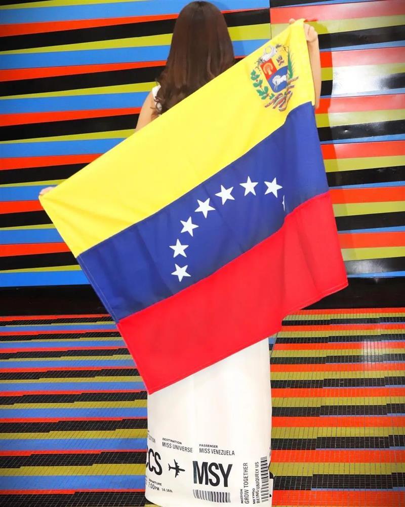 Đối thủ Ngọc Châu tưng bừng lên đường, có người giản dị bất ngờ-2