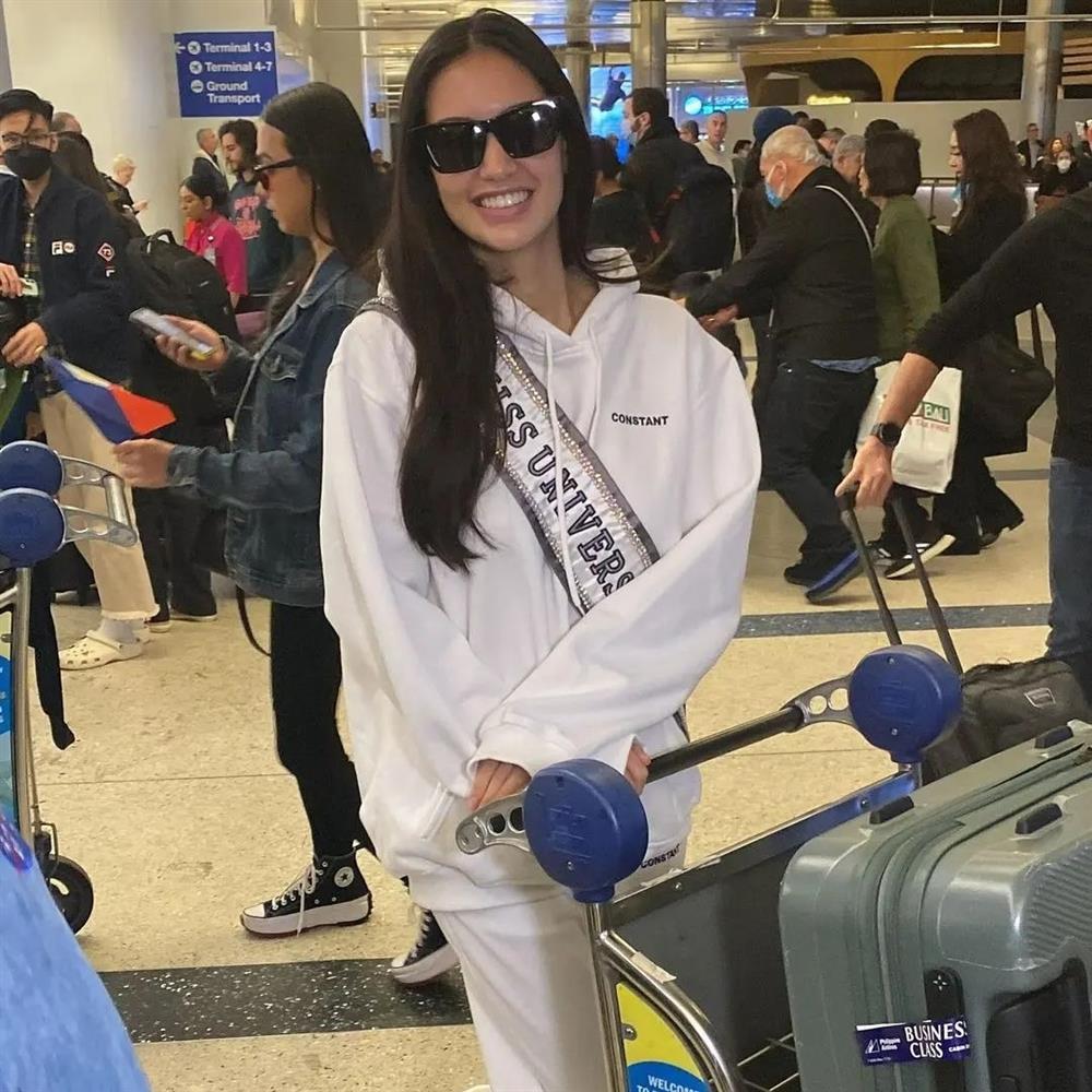 Đối thủ Ngọc Châu tưng bừng lên đường, có người giản dị bất ngờ-9