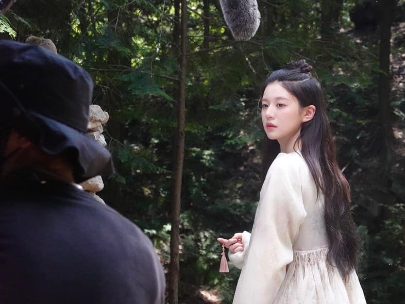 3 mỹ nhân cổ trang xứ Hàn: Người đẹp dao kéo gây sốt-5