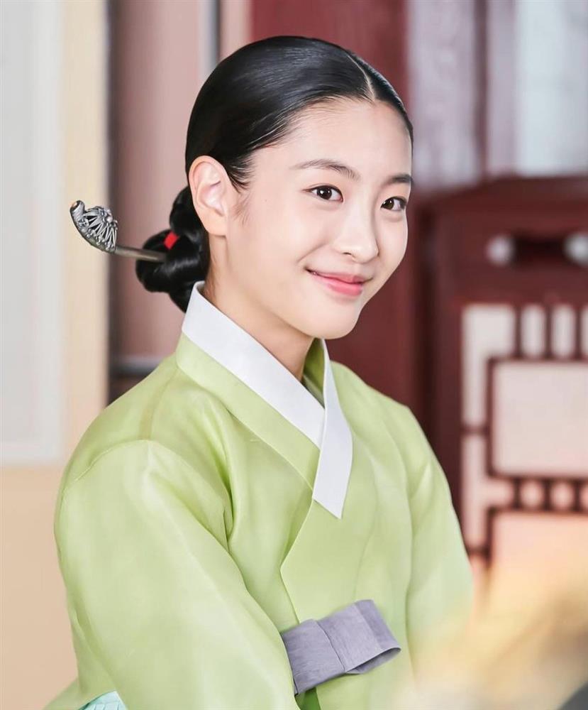 3 mỹ nhân cổ trang xứ Hàn: Người đẹp dao kéo gây sốt-9