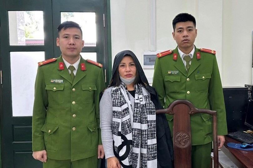 Thẩm mỹ trốn truy nã, người phụ nữ vẫn sa lưới sau 16 năm-1