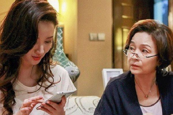 Con dâu đẻ được 10 ngày, mẹ chồng bắt dậy tự nấu nướng-3