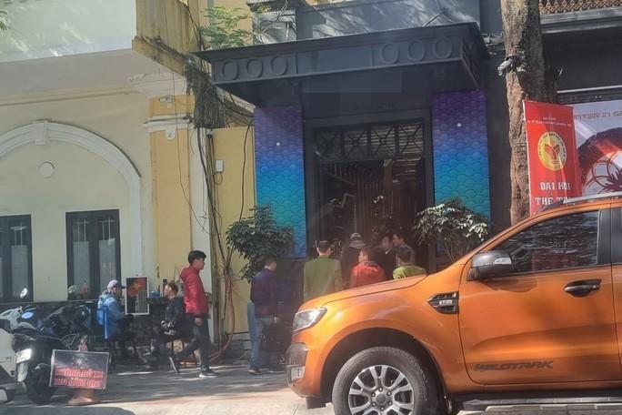 Vợ sốc ma túy tử vong sau khi cùng chồng và bạn vào bar chơi-1