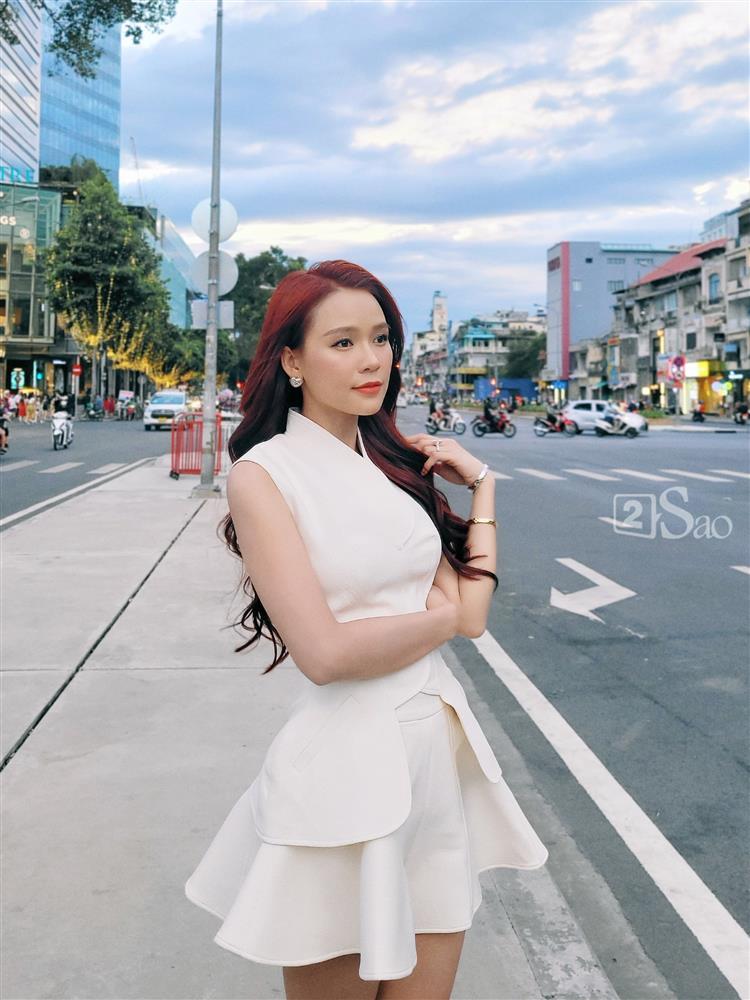 Zoom cận nhẫn cầu hôn to đùng của Sam, giá bao nhiêu?-1