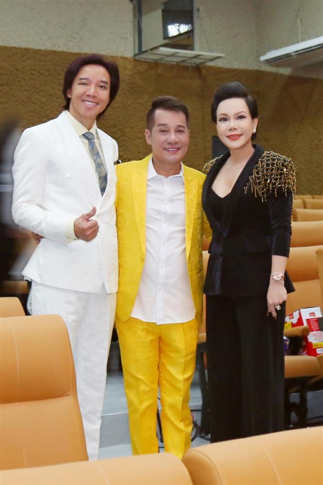 Việt Hương bật khóc khi báo hiếu thành công thầy Minh Nhí-2