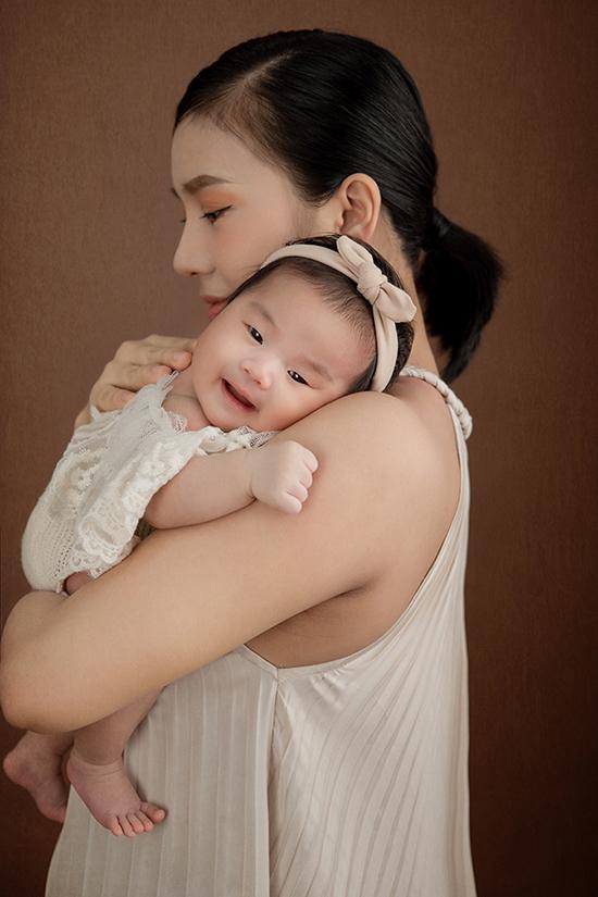 10 sao Việt sinh con năm 2022-8