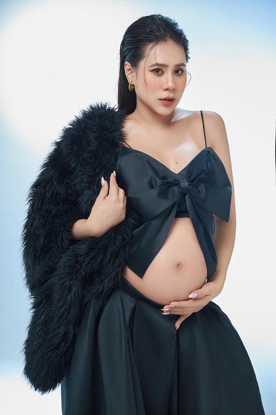 10 sao Việt sinh con năm 2022-9