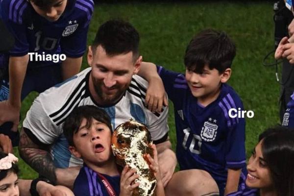 Cậu nhóc Mateo Messi chiếm sóng sau chung kết World Cup-7