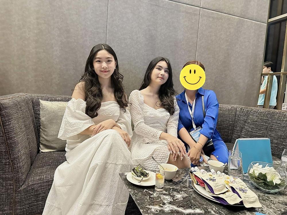 2 con gái nhà MC Quyền Linh cùng bị quay lén, nhan sắc thế nào?-1