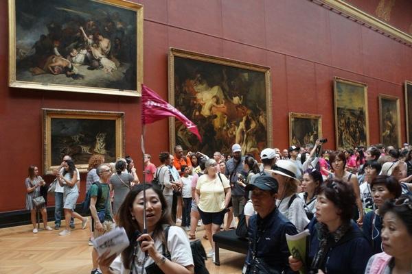 Lao động mại dâm ở Amsterdam phản đối lệnh cấm đứng cửa sổ-2