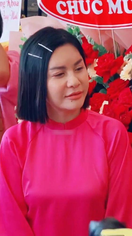 Cát Phượng lộ nhan sắc đơ cứng, nghi trùng tu hậu có tình mới-2