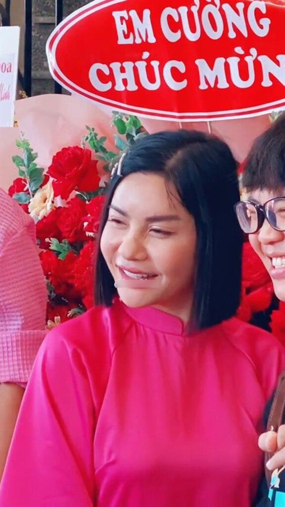 Cát Phượng lộ nhan sắc đơ cứng, nghi trùng tu hậu có tình mới-4