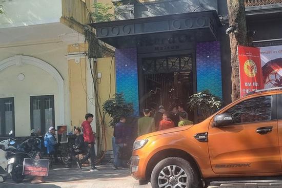 Vợ tử vong sau sử dụng ma túy, bắt khẩn cấp chồng và 3 người bạn
