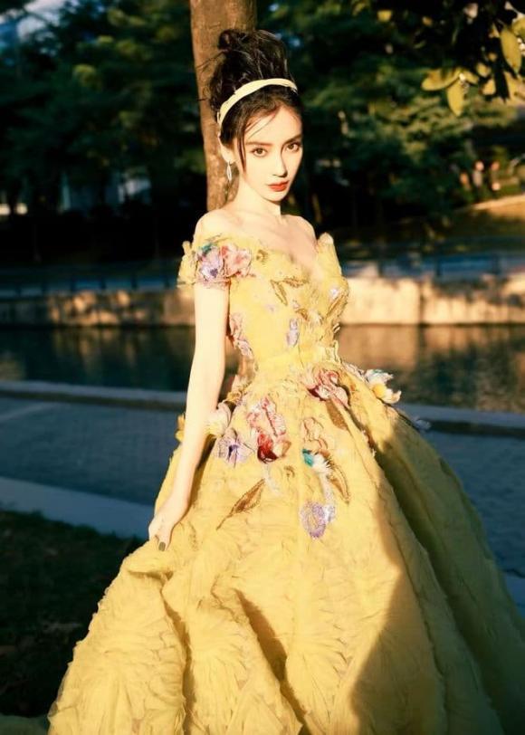 Angelababy bị nghi nhiễm Covid-19 do đi hộp đêm cùng trai lạ-1
