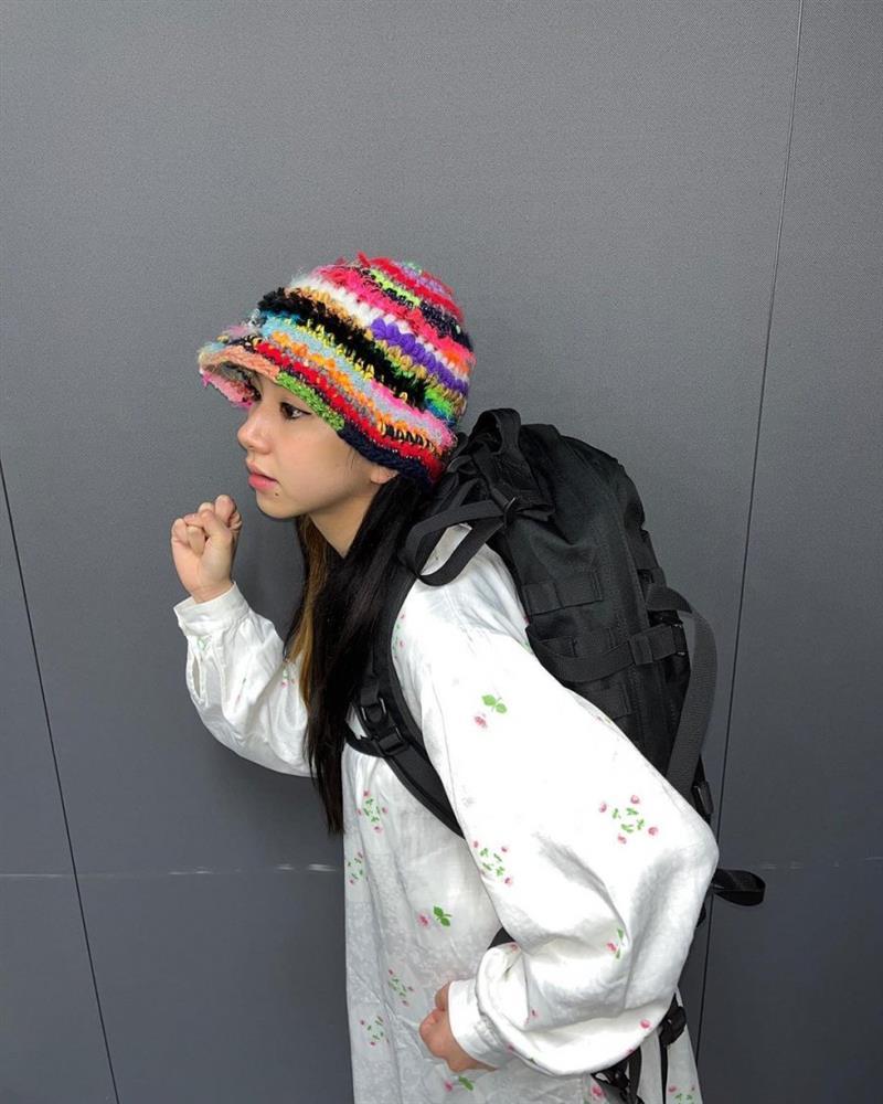 Kiểu mũ bucket được Hailey Bieber, Gigi Hadid lăng xê mùa lạnh-1