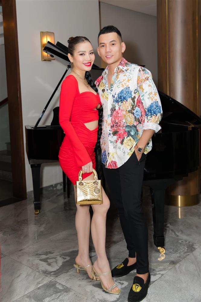 Phương Trinh Jolie bầu bí vẫn không ngán đụng váy Hồ Ngọc Hà-5