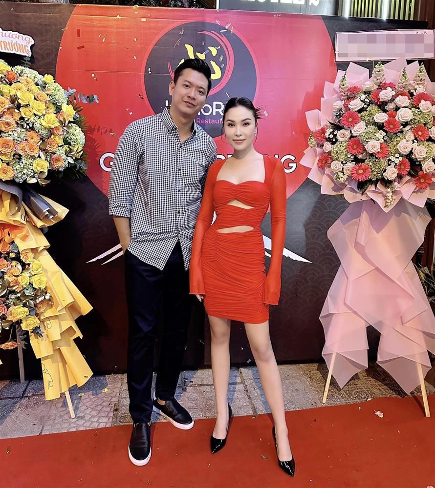 Phương Trinh Jolie bầu bí vẫn không ngán đụng váy Hồ Ngọc Hà-14