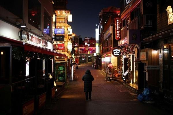 Những phong tục Giáng sinh kì lạ trên thế giới khiến bạn ngạc nhiên-5