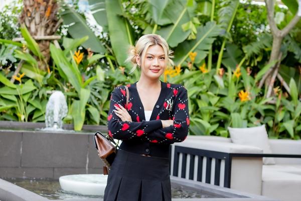 Luna Đào: Tôi đẹp nhờ photoshop, sợ bị người lạ chụp hình-5