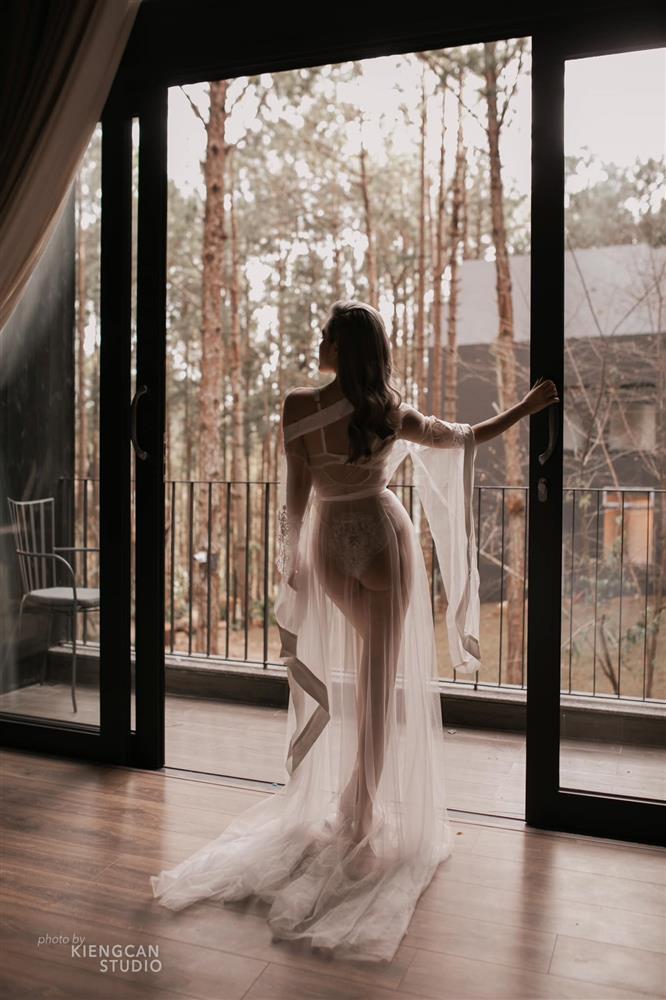 Không gian kỷ niệm 10 năm ngày cưới tiền tỷ của Đoàn Di Băng-3