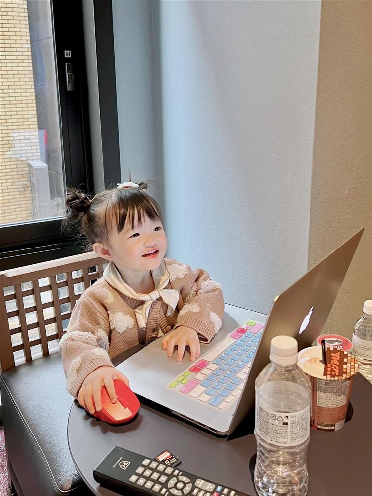 Tin showbiz Việt ngày 20/12: Hú hồn mặt mộc Hồ Ngọc Hà, Luna Đào-4