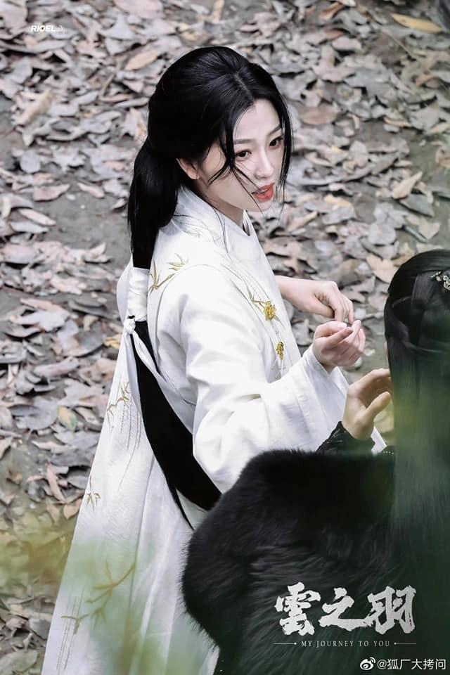 3 cặp sao đối chọi gay gắt: Dương Tử - Nhiệt Ba chiến cực căng-9