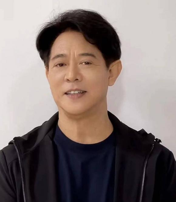 Lý Liên Kiệt gây sốc với diện mạo trẻ trung tuổi 59, nghi vấn thẩm mỹ-2