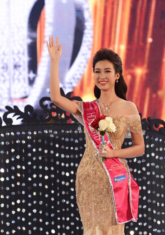 Đỗ Mỹ Linh bị đào ảnh thi Miss Universe Vietnam, lộ lý do chỉ top 15?-10
