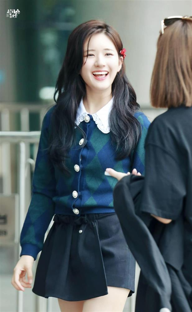 Triệu Lộ Tư tự nhận già, không muốn mặc đồng phục đóng phim-3