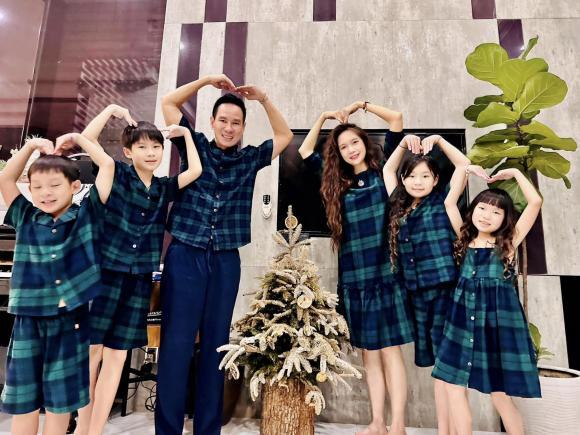 Lý Hải, Minh Hà và 4 con chăm diện đồng phục nhất showbiz Việt-2