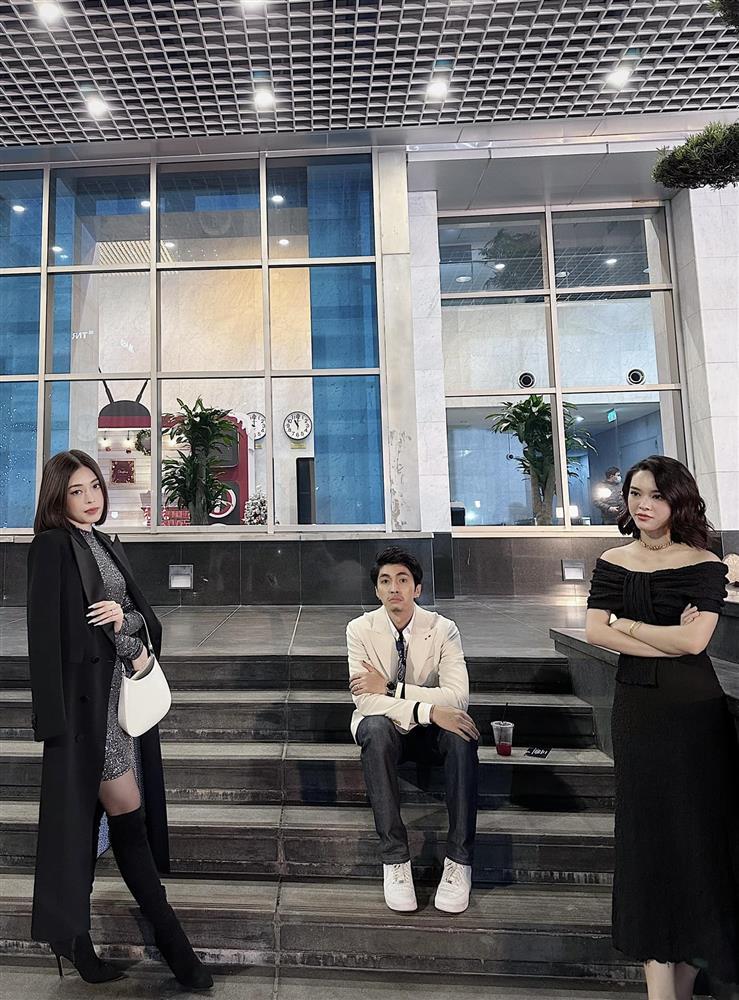 Hết hồn khi Bình An xuất hiện cùng vợ real và vợ hờ-1