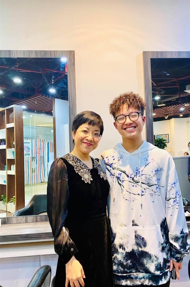 3 quý tử tuổi teen cực phẩm của sao Việt: Điển trai lại giỏi giang-6