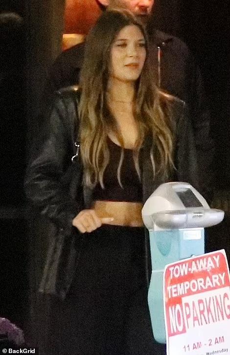 Leonardo DiCaprio đi chơi cùng diễn viên 23 tuổi-2