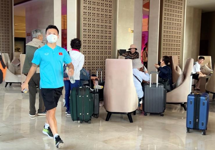 Thông tin chấn thương Quang Hải sau trận thắng của ĐT Việt Nam-1