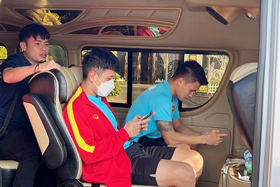 Thông tin chấn thương Quang Hải sau trận thắng của ĐT Việt Nam