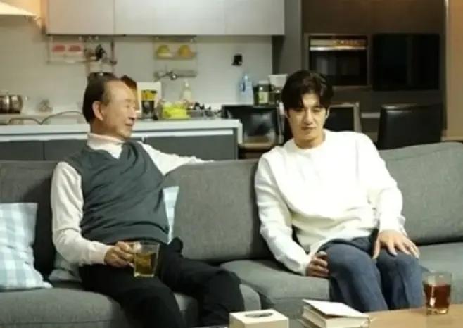 Huyền thoại Kpop bỏ nhà vì cãi nhau với bố, 3 năm chật vật kiếm sống-1