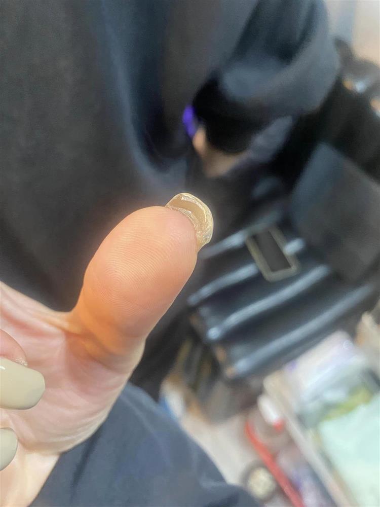 Làm nail 400k nhem nhuốc bẩn thỉu, chủ quán còn đòi vặt cổ khách-5