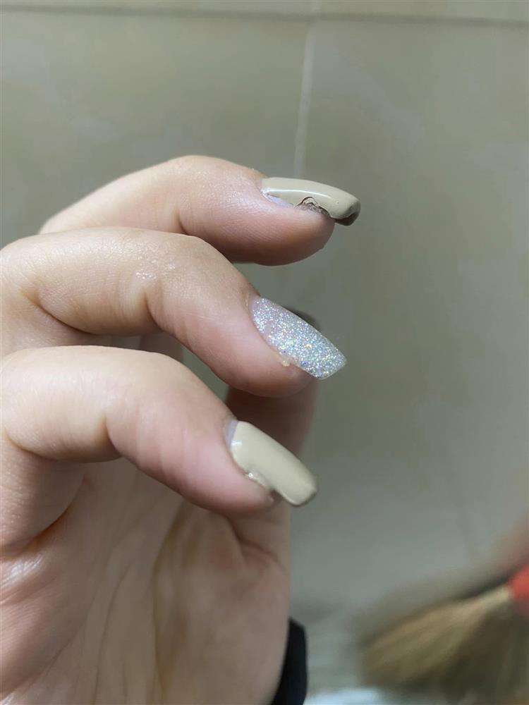 Làm nail 400k nhem nhuốc bẩn thỉu, chủ quán còn đòi vặt cổ khách-8