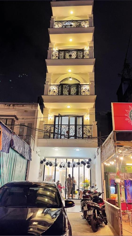 Em gái Nhã Phương lần đầu hé lộ cơ ngơi 5 tầng to vật vã-2