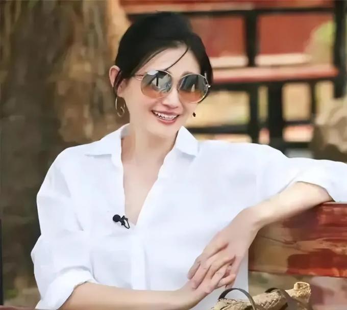 Từ Hy Viên tự trả tiền điện, không cho chồng cũ thăm con-1