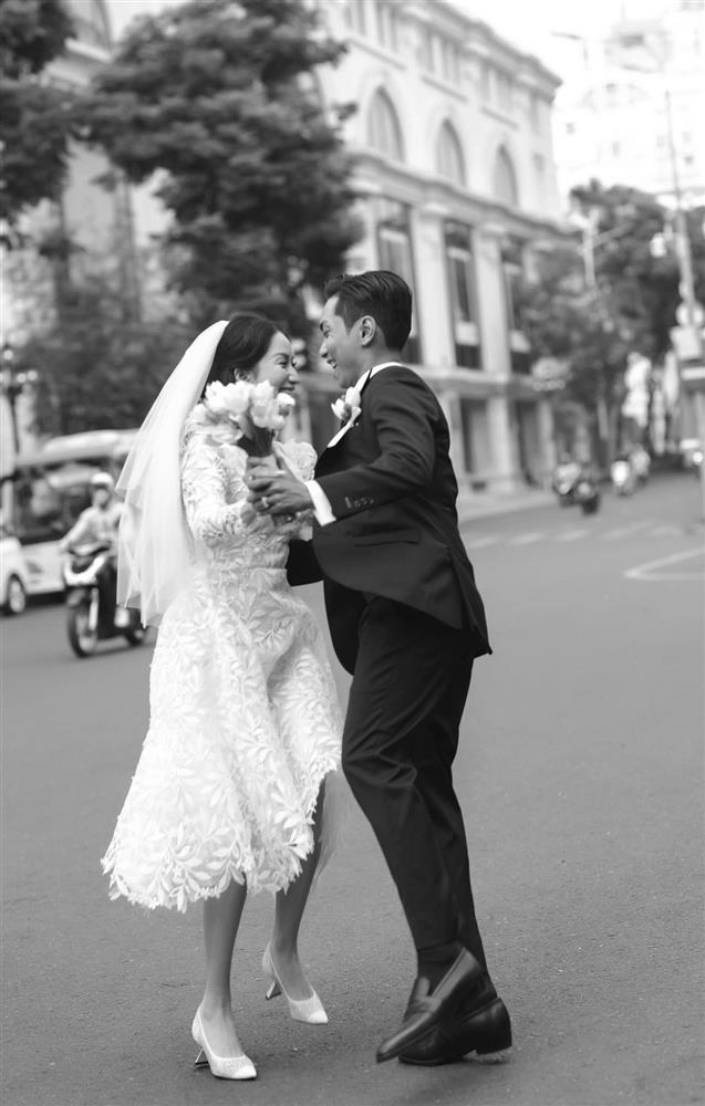 Khánh Thi theo chàng về dinh cùng dàn xe hùng hậu-16